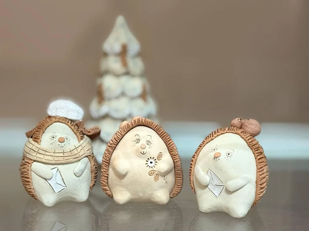 Мастер гончарного дела. Преподователь лепки из глины для детей